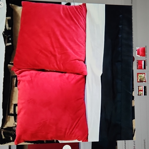 2 Holiday pillows - Picture 3 of 4